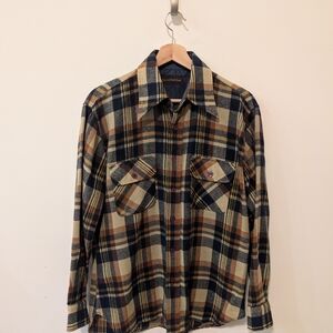 David Harrison Wool Vintage Men's Navy & Tan Plaid Flannel Shirt Size Medium